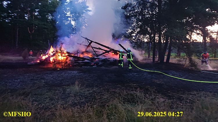 WB_2 unklarer Feuerschein im Wald