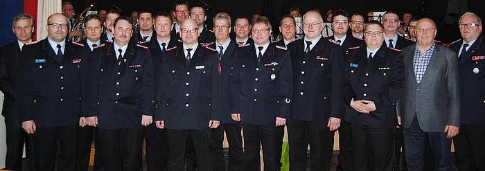 Dienstversammlung: Zahlreiche Mitglieder der acht Ortsfeuerwehren der Samtgemeinde Wesendorf wurden geehrt und befördert.